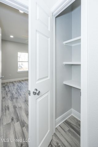 700 Peach Street, Ocean Springs, MS 39564