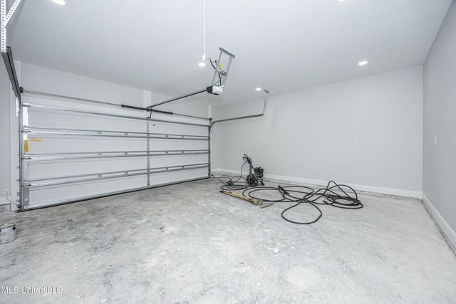 700 Peach Street, Ocean Springs, MS 39564