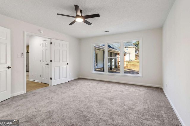 135 Willow Lake Lane, Sharpsburg, GA 30277