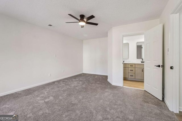 135 Willow Lake Lane, Sharpsburg, GA 30277