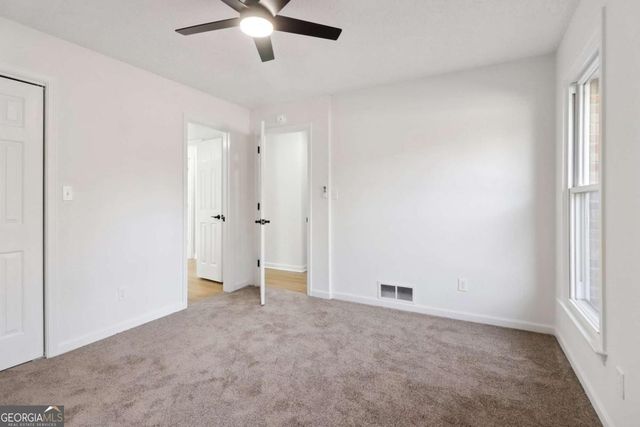 135 Willow Lake Lane, Sharpsburg, GA 30277