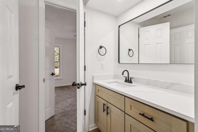 135 Willow Lake Lane, Sharpsburg, GA 30277