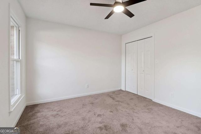 135 Willow Lake Lane, Sharpsburg, GA 30277