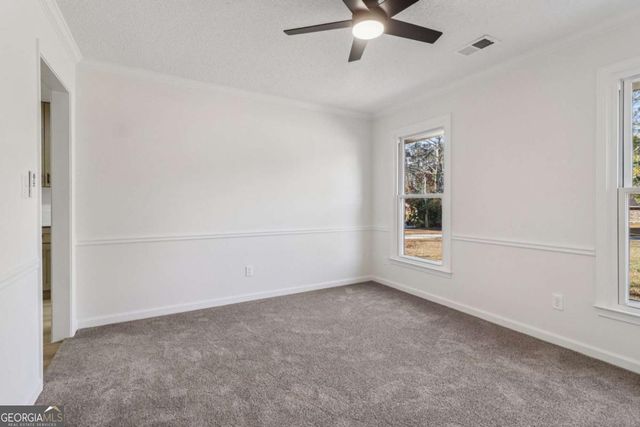 135 Willow Lake Lane, Sharpsburg, GA 30277