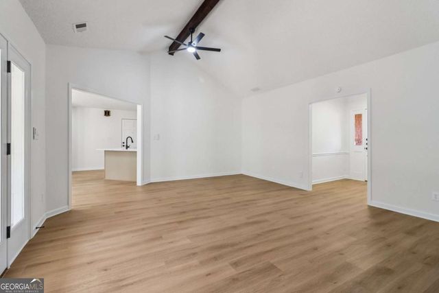 135 Willow Lake Lane, Sharpsburg, GA 30277