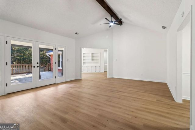 135 Willow Lake Lane, Sharpsburg, GA 30277