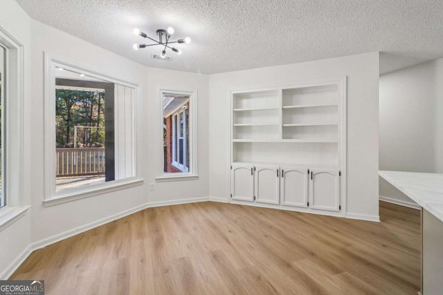 135 Willow Lake Lane, Sharpsburg, GA 30277