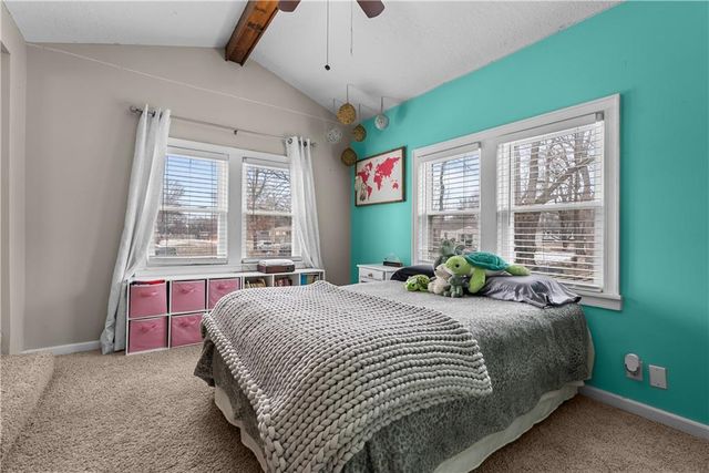 509 SW 15TH Street, Blue Springs, MO 64015