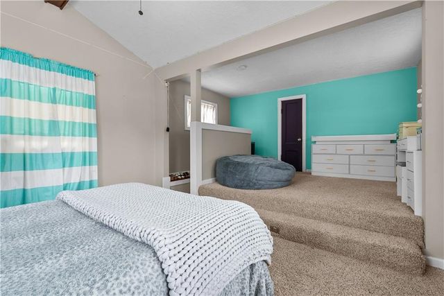 509 SW 15TH Street, Blue Springs, MO 64015