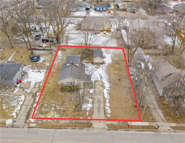 509 SW 15TH Street, Blue Springs, MO 64015