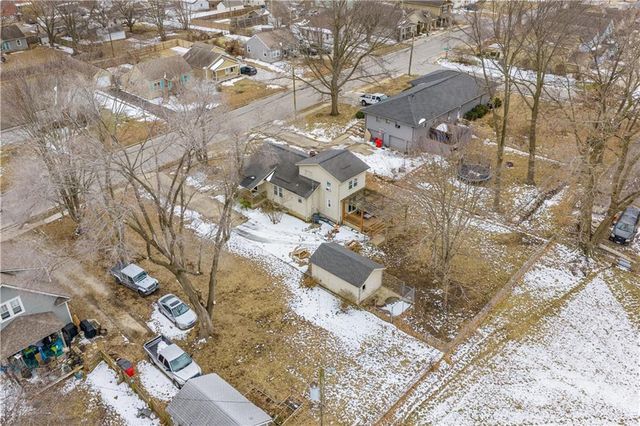 509 SW 15TH Street, Blue Springs, MO 64015