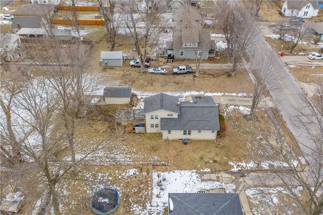 509 SW 15TH Street, Blue Springs, MO 64015