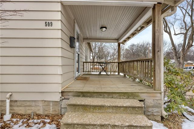 509 SW 15TH Street, Blue Springs, MO 64015