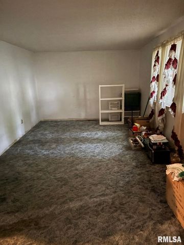 1606 & 1608 W Faust Street, Marion, IL 62959