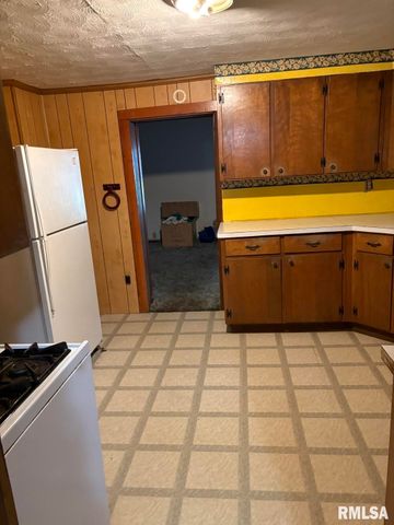 1606 & 1608 W Faust Street, Marion, IL 62959