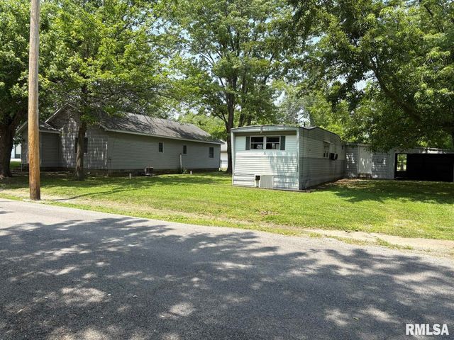 1606 & 1608 W Faust Street, Marion, IL 62959
