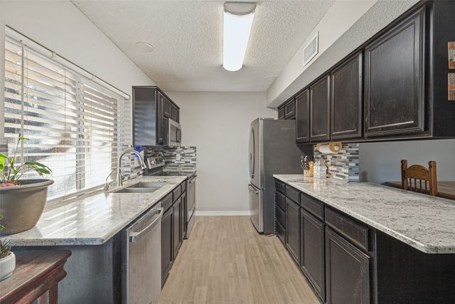 5305 Countess Court, Lake Dallas, TX 75065
