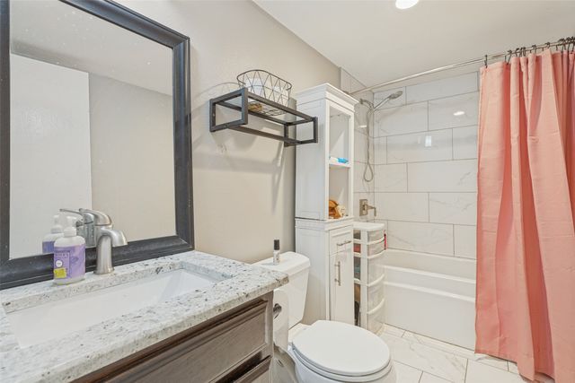 5305 Countess Court, Lake Dallas, TX 75065