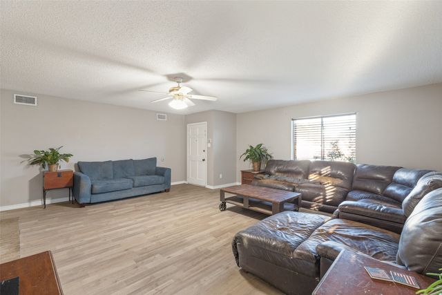 5305 Countess Court, Lake Dallas, TX 75065
