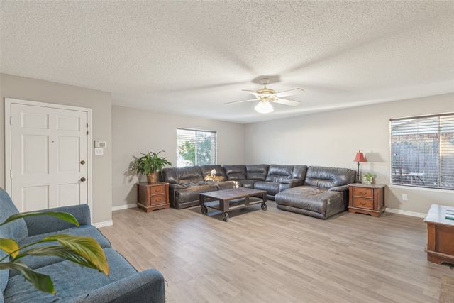 5305 Countess Court, Lake Dallas, TX 75065