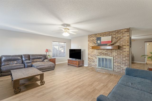 5305 Countess Court, Lake Dallas, TX 75065
