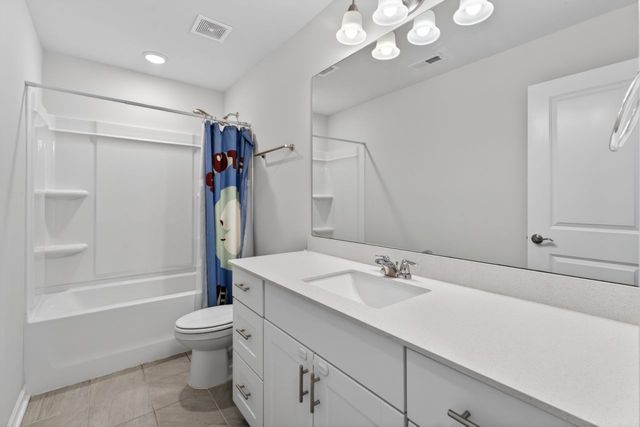 2128 Houston Bnd, Lebanon, TN 37087