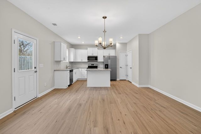 2128 Houston Bnd, Lebanon, TN 37087