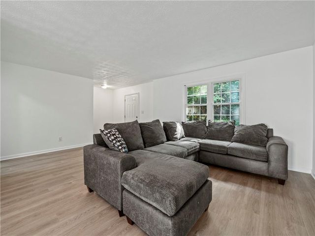 310 Winding River Drive C, Atlanta, GA 30350