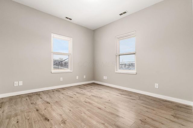 3244 E 5th Avenue, Columbus, OH 43219