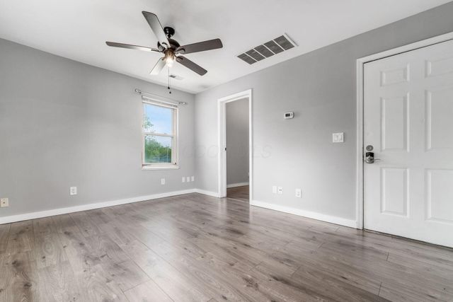 3244 E 5th Avenue, Columbus, OH 43219