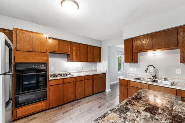 3244 E 5th Avenue, Columbus, OH 43219