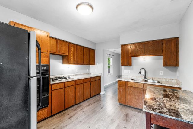 3244 E 5th Avenue, Columbus, OH 43219