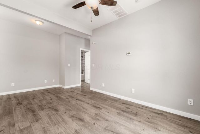 3244 E 5th Avenue, Columbus, OH 43219