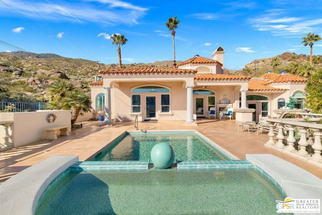 18 Cahuilla Hills Drive, Palm Springs, CA 92264