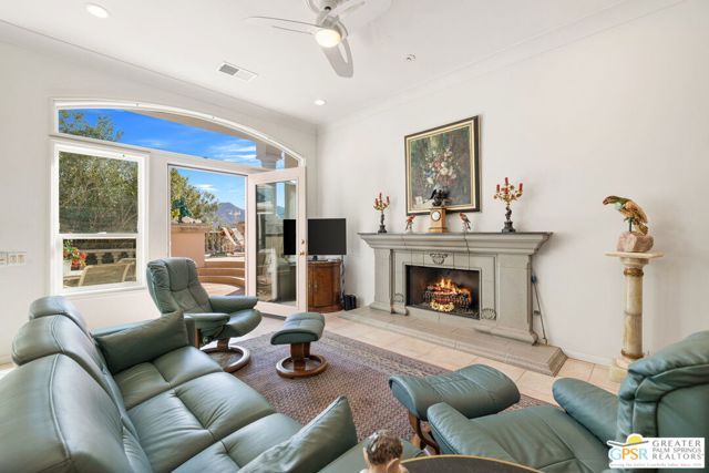 18 Cahuilla Hills Drive, Palm Springs, CA 92264