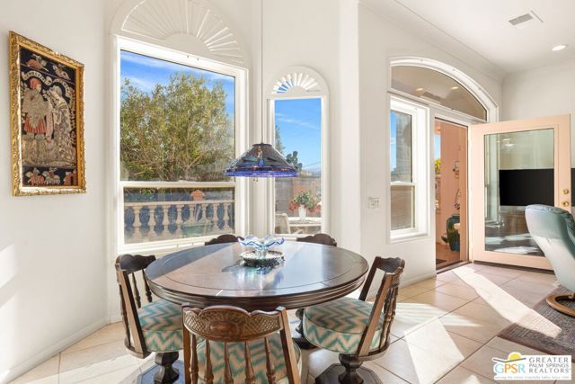 18 Cahuilla Hills Drive, Palm Springs, CA 92264