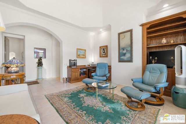 18 Cahuilla Hills Drive, Palm Springs, CA 92264