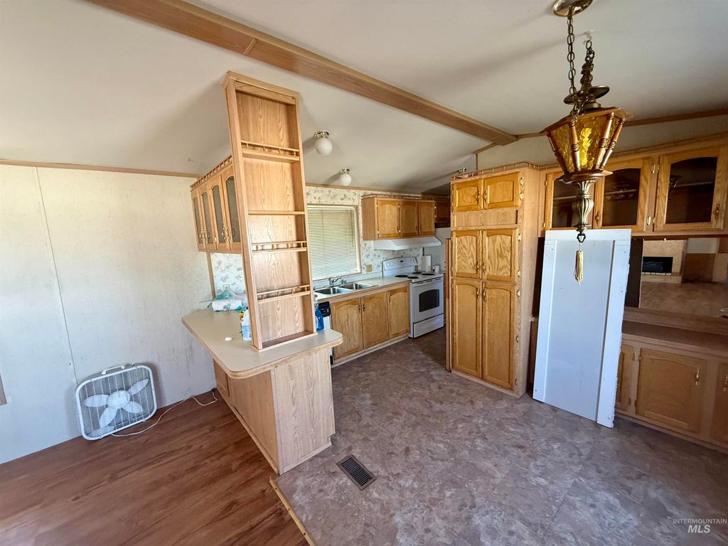 1410 N Midland Blvd TRLR 10, Nampa, ID 83651 photo 4