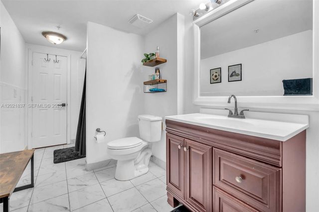 11650 SW 2nd St 16303, Pembroke Pines, FL 33025