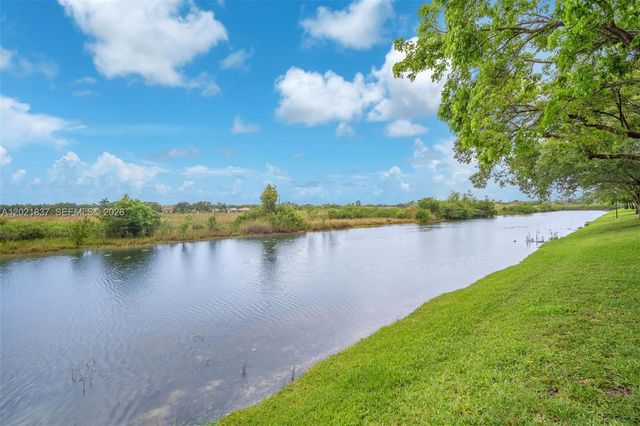 11650 SW 2nd St 16303, Pembroke Pines, FL 33025