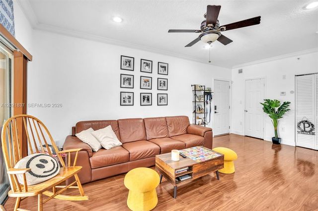 11650 SW 2nd St 16303, Pembroke Pines, FL 33025