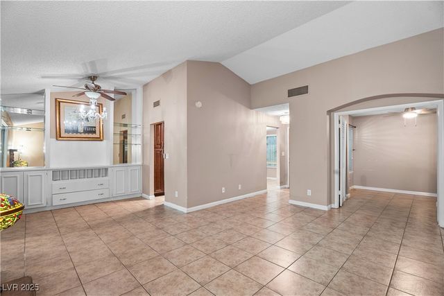 6205 Carmen Boulevard, Las Vegas, NV 89108