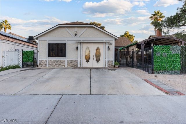 6205 Carmen Boulevard, Las Vegas, NV 89108