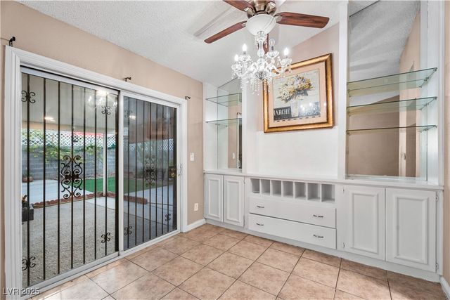 6205 Carmen Boulevard, Las Vegas, NV 89108