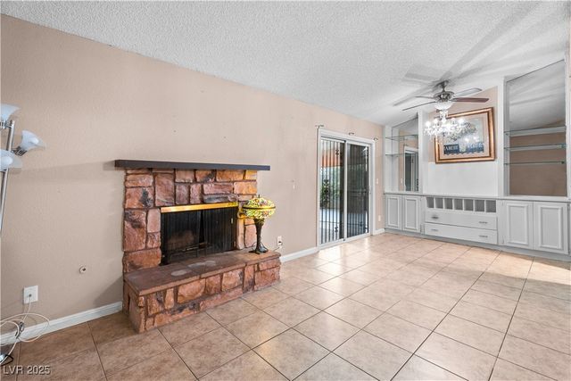 6205 Carmen Boulevard, Las Vegas, NV 89108