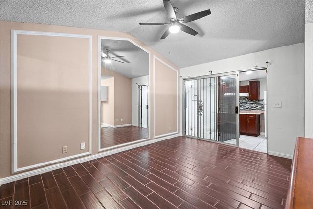 6205 Carmen Boulevard, Las Vegas, NV 89108