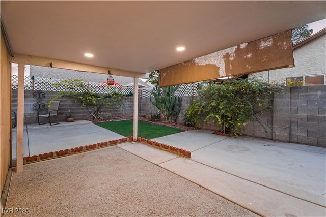 6205 Carmen Boulevard, Las Vegas, NV 89108