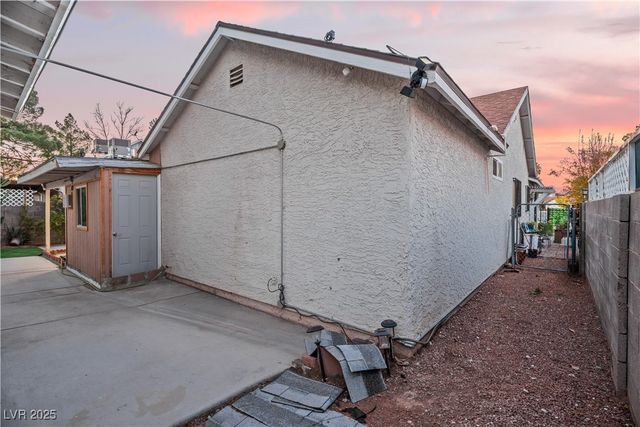 6205 Carmen Boulevard, Las Vegas, NV 89108