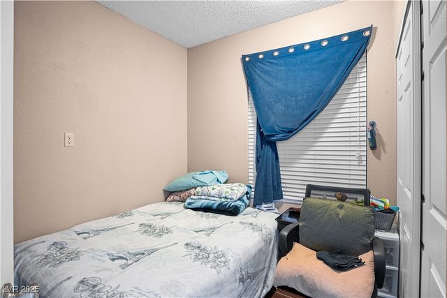 6205 Carmen Boulevard, Las Vegas, NV 89108