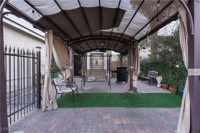 6205 Carmen Boulevard, Las Vegas, NV 89108